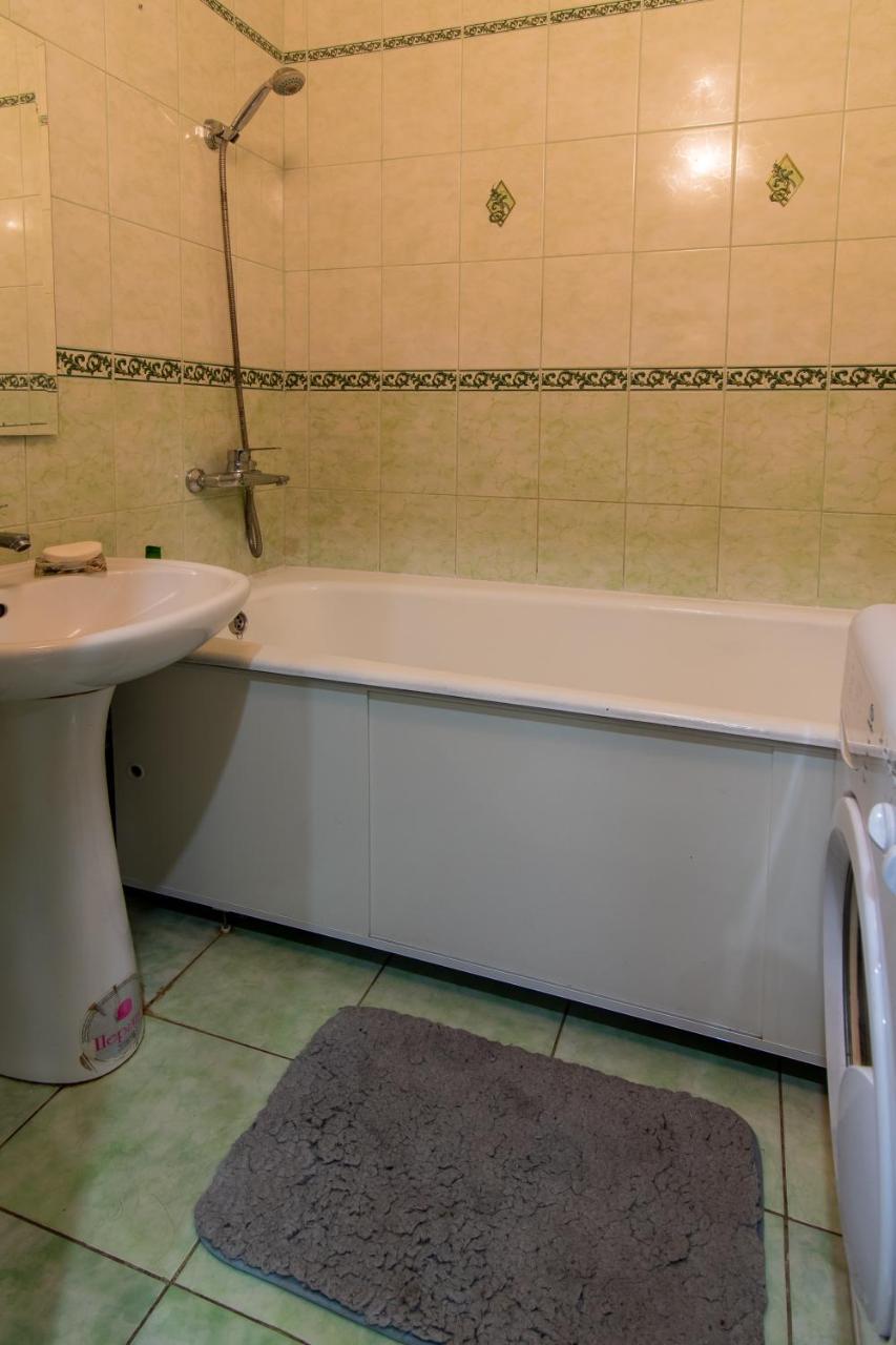 Apartment Street Trostyanetskaya 키예프 외부 사진